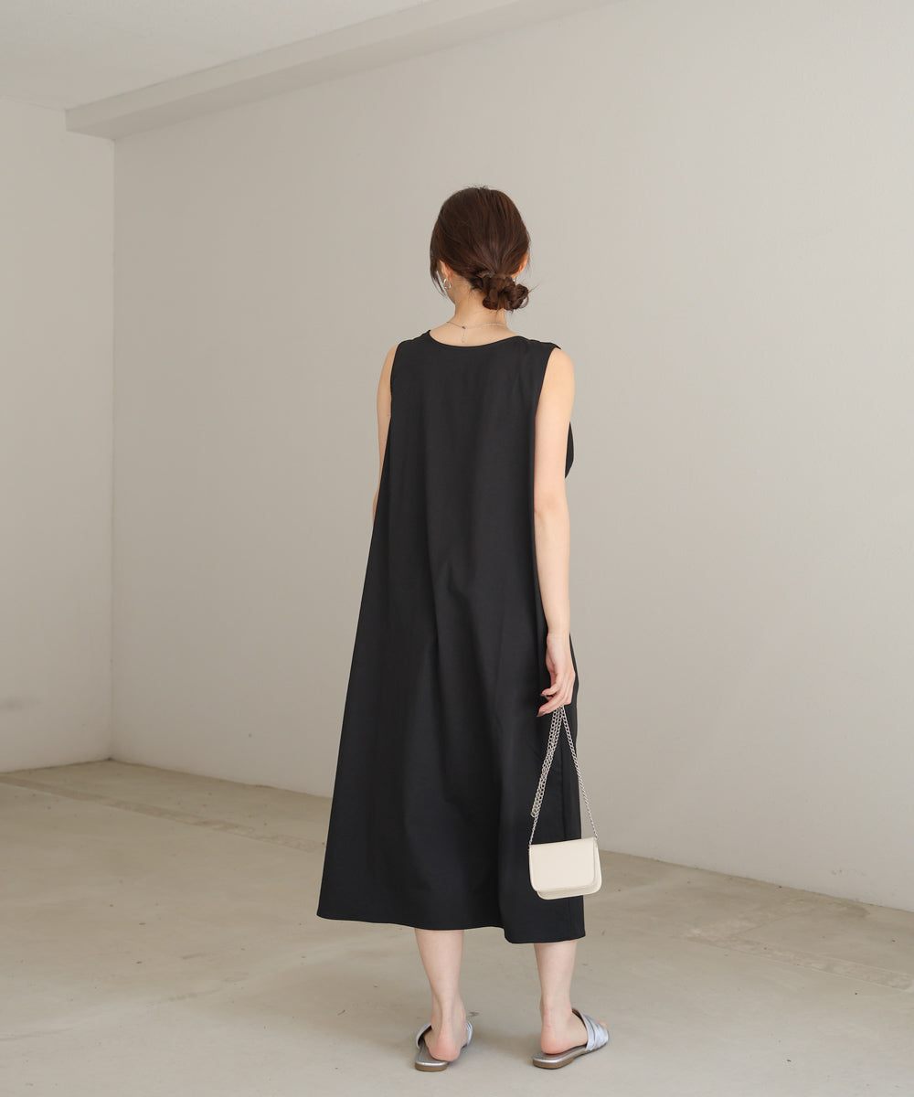 フロントねじりワンピース