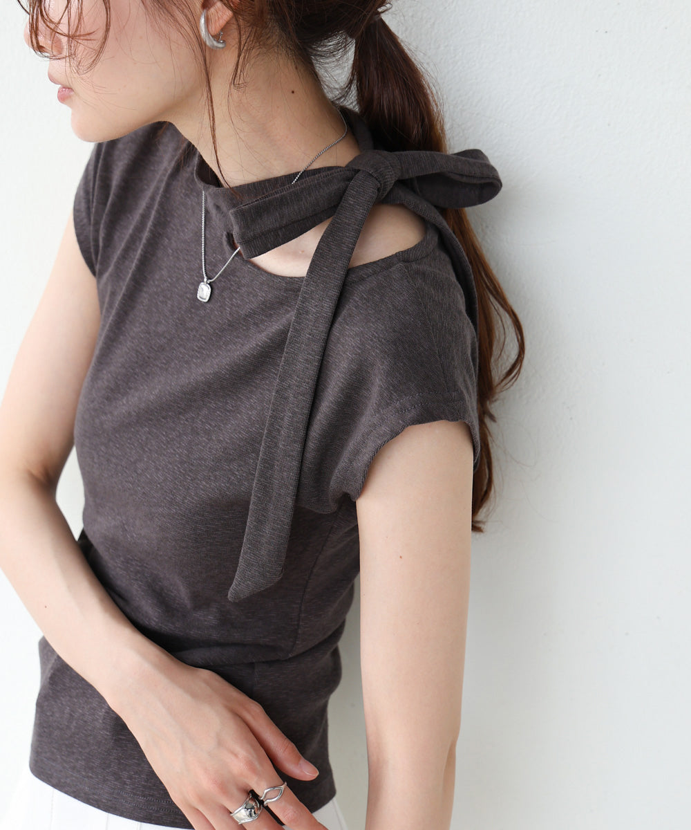 タイ付きコンパクトトップス