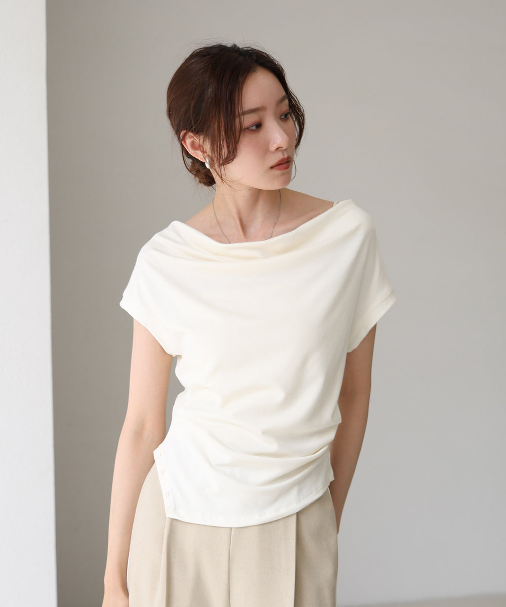 ドレープコンパクトトップス