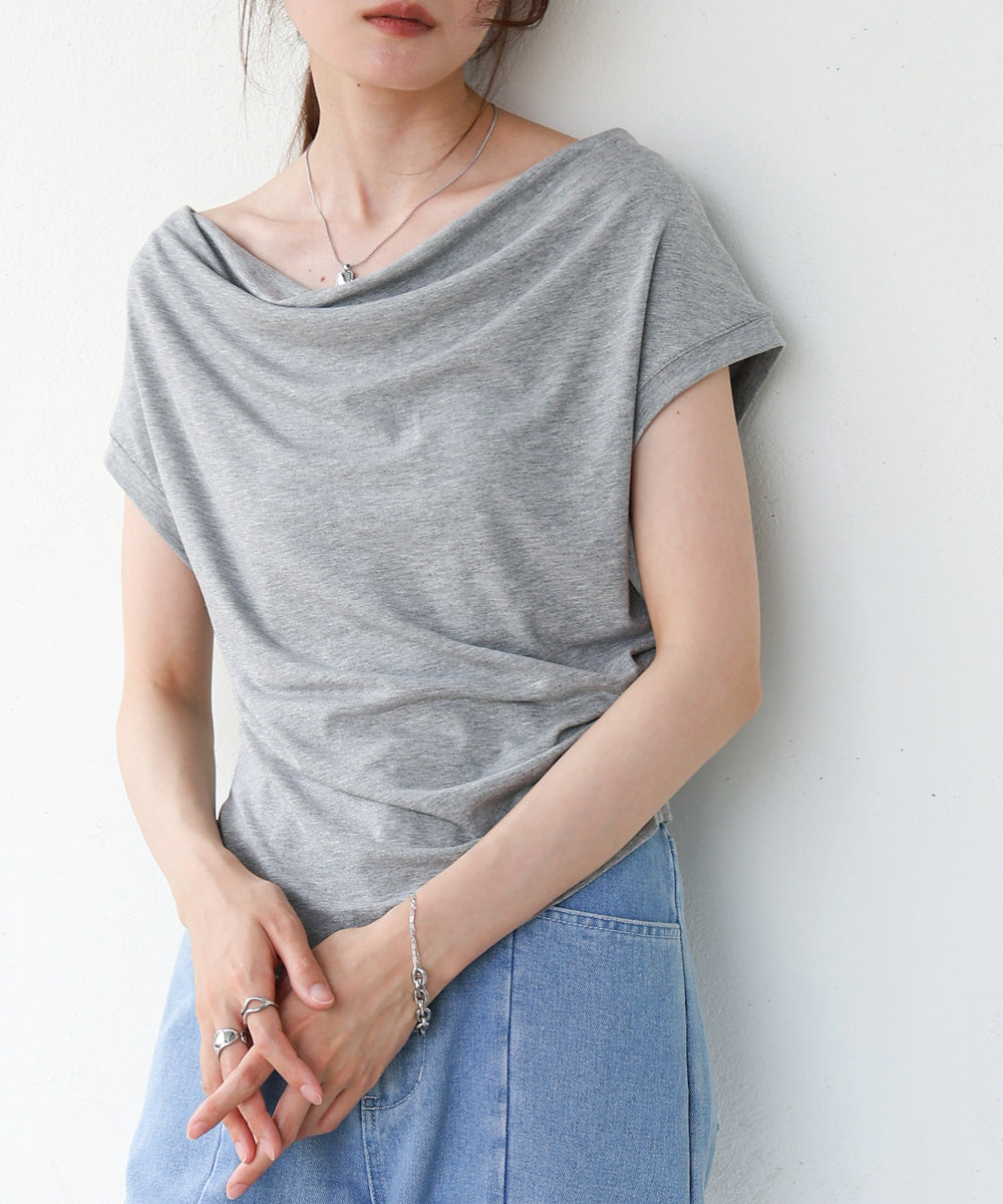 ドレープコンパクトトップス