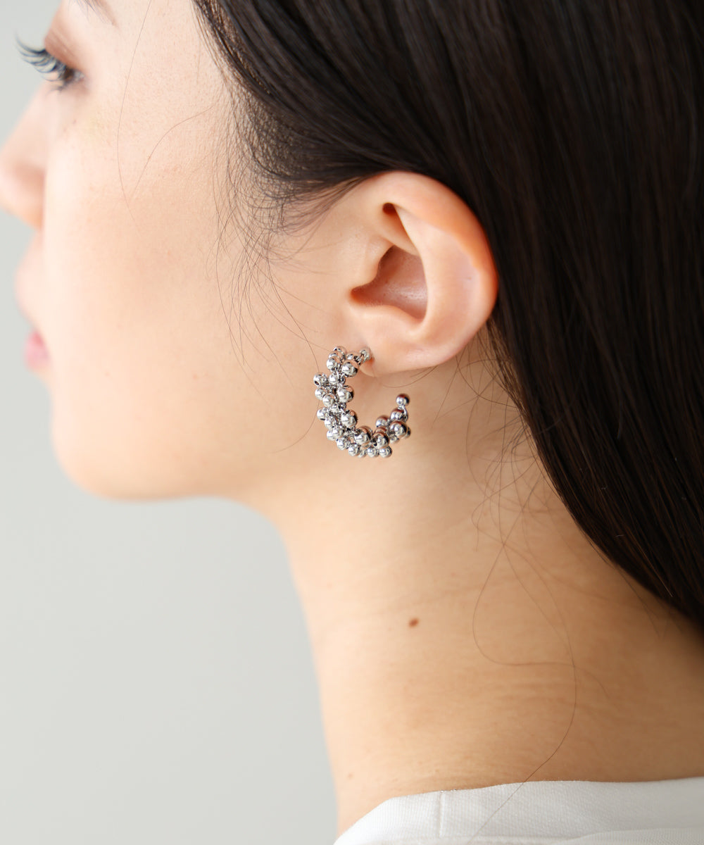 ランダムボールデザインピアス