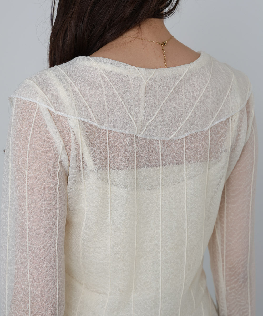 シアーフリルブラウス