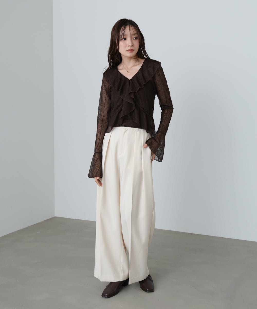 シアーフリルブラウス
