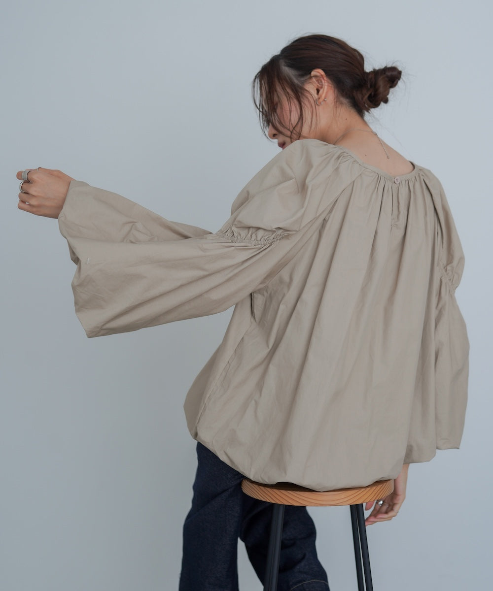 バルーンギャザーブラウス