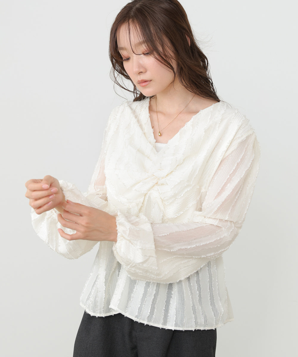 フロントねじりシャギーブラウス【入卒にもおすすめ】