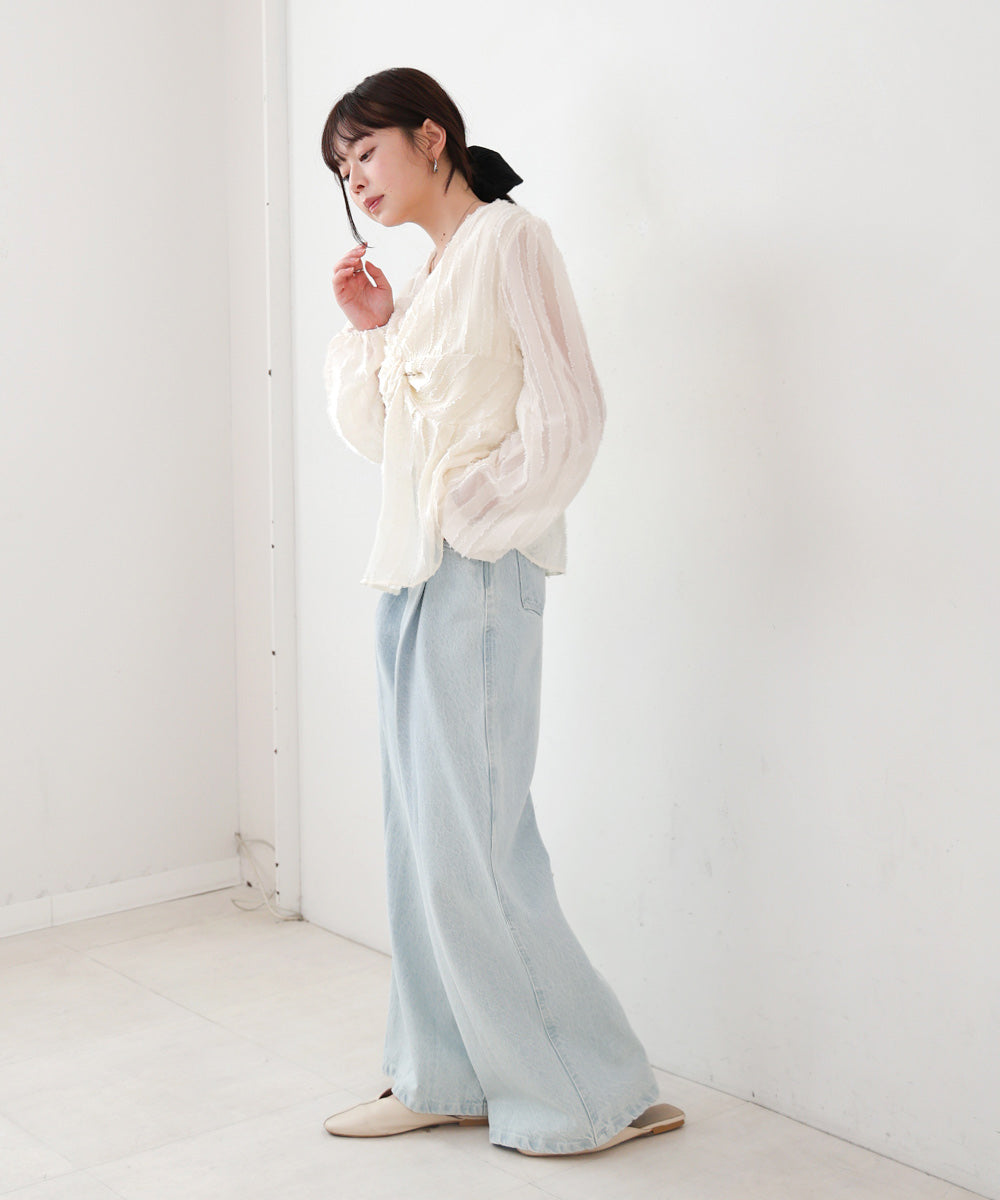 フロントねじりシャギーブラウス