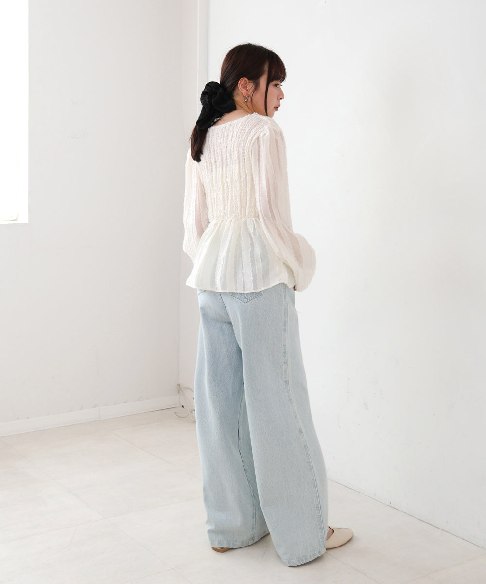 フロントねじりシャギーブラウス