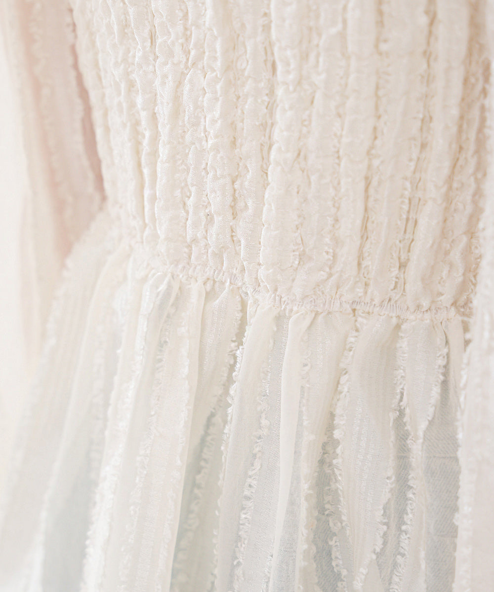 フロントねじりシャギーブラウス