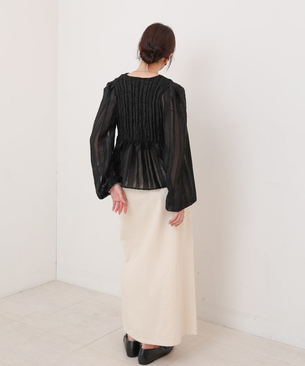 フロントねじりシャギーブラウス