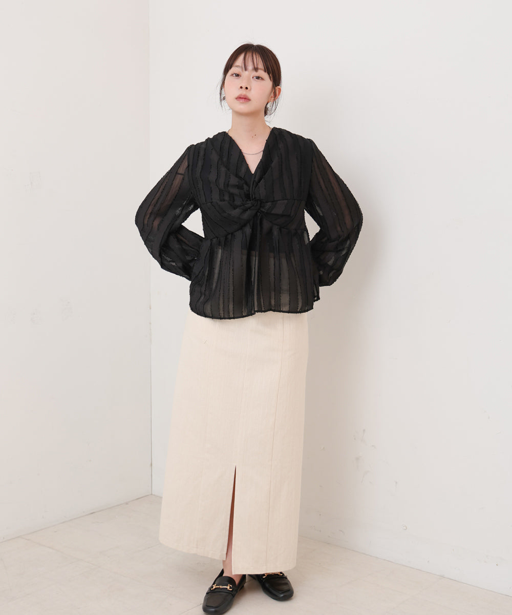 フロントねじりシャギーブラウス