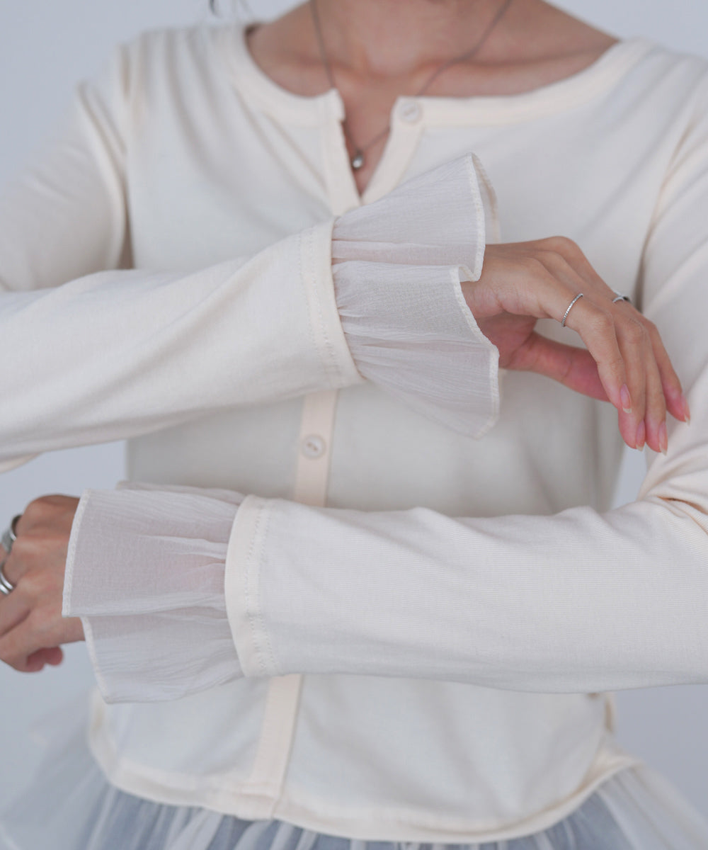 裾フリルヘンリーネックカットソー