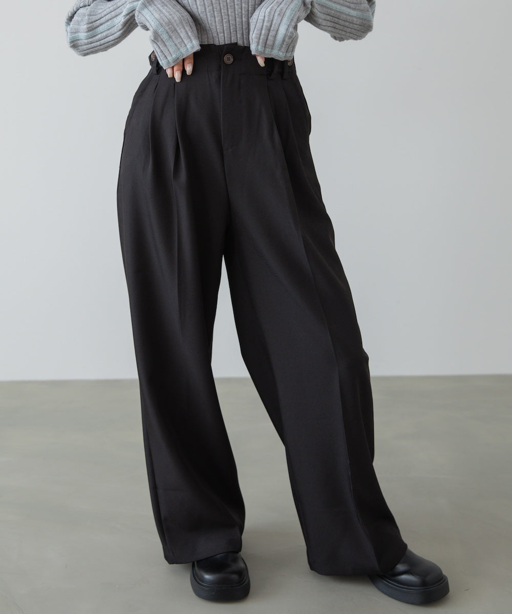 ツータックパンツ