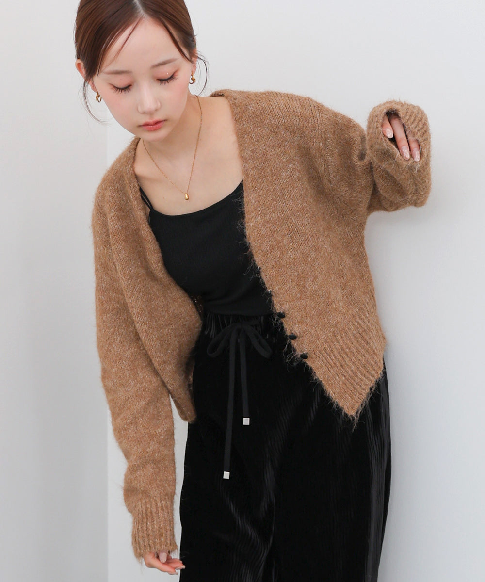 ショートシャギーくるみボタンカーディガン