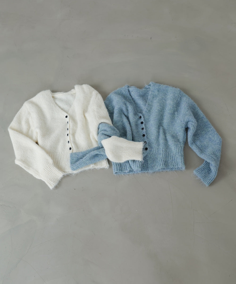 ショートシャギーくるみボタンカーディガン