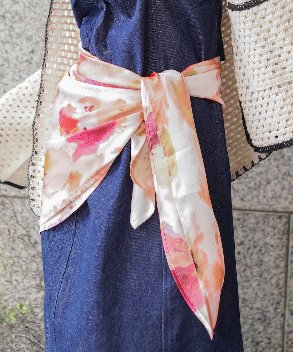 マルチWAY水彩柄サテン大判スカーフ