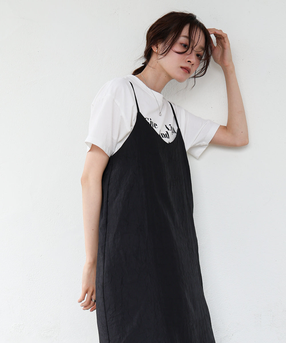 シワ加工サテンチュールレース切替キャミワンピース