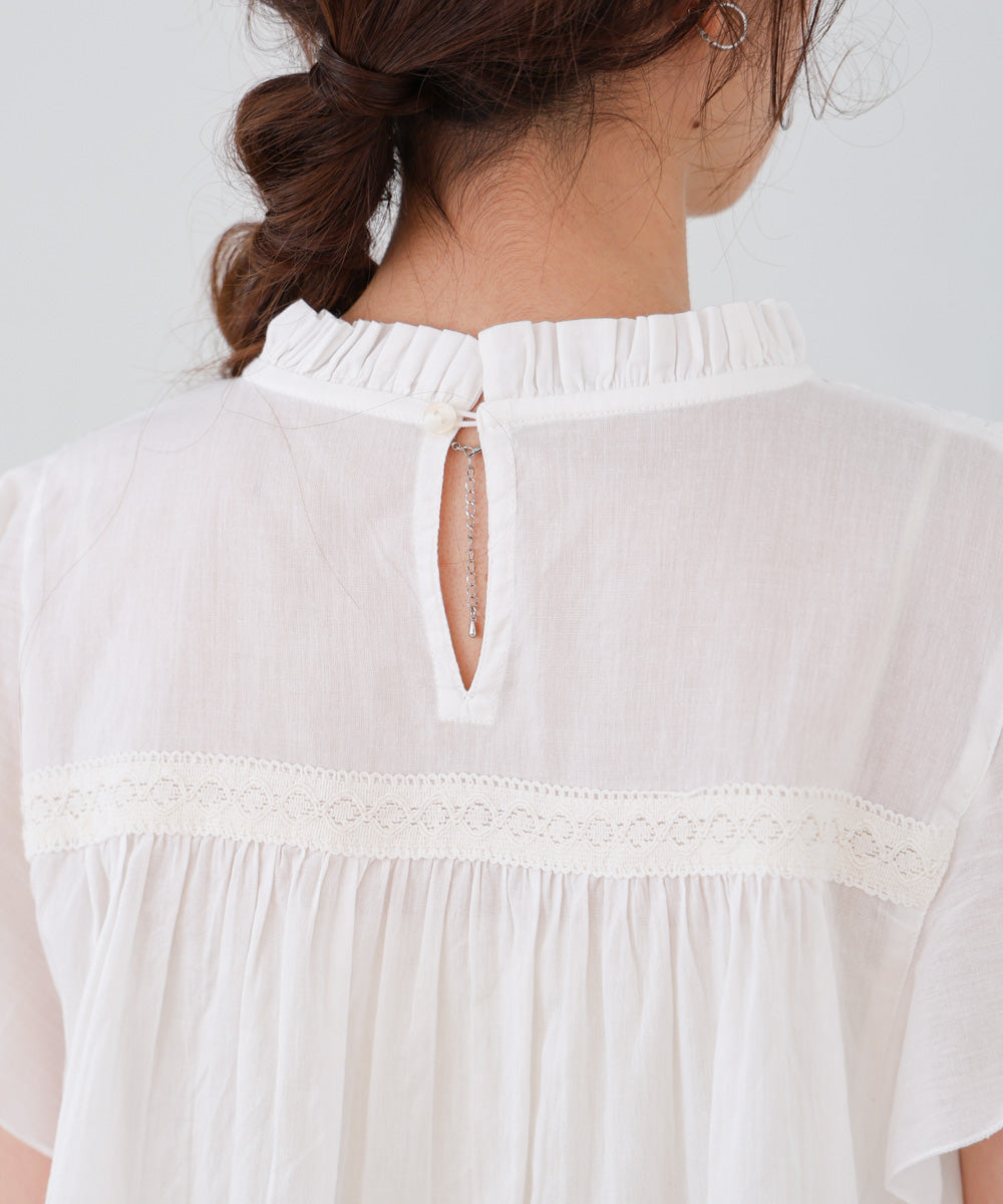 キャンブリックボイル ピンタックフリルブラウス