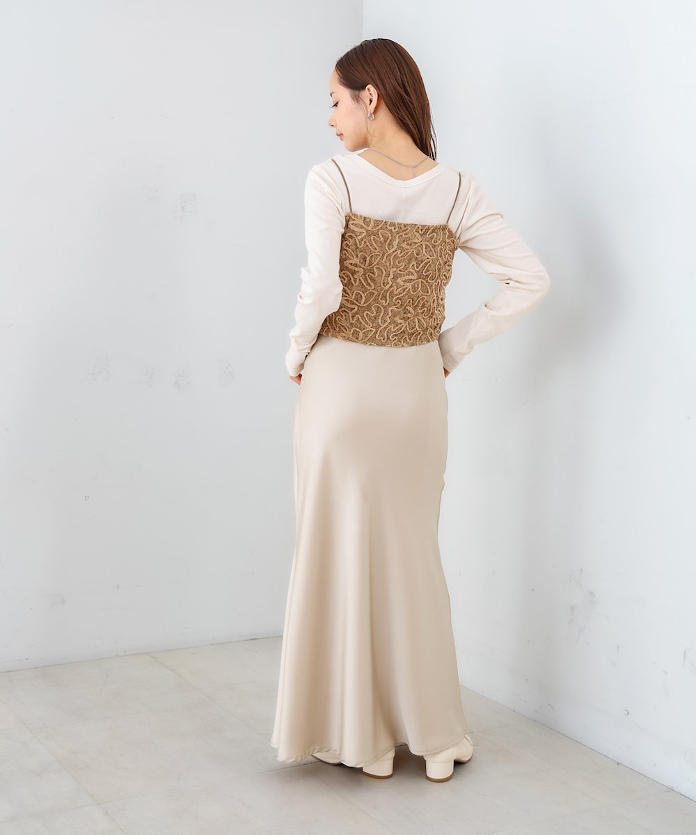 コード刺繍ベロアビスチェ