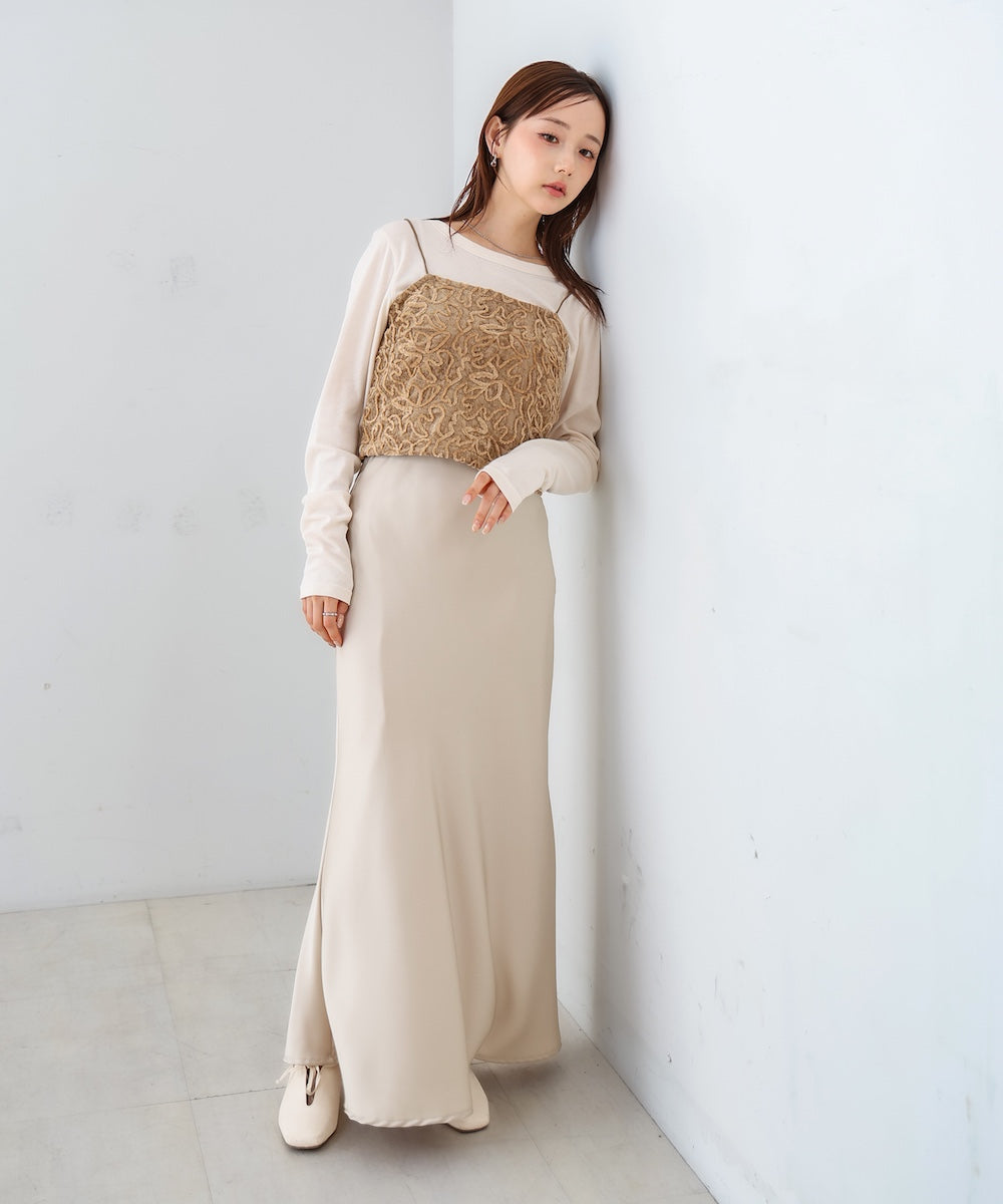 コード刺繍ベロアビスチェ