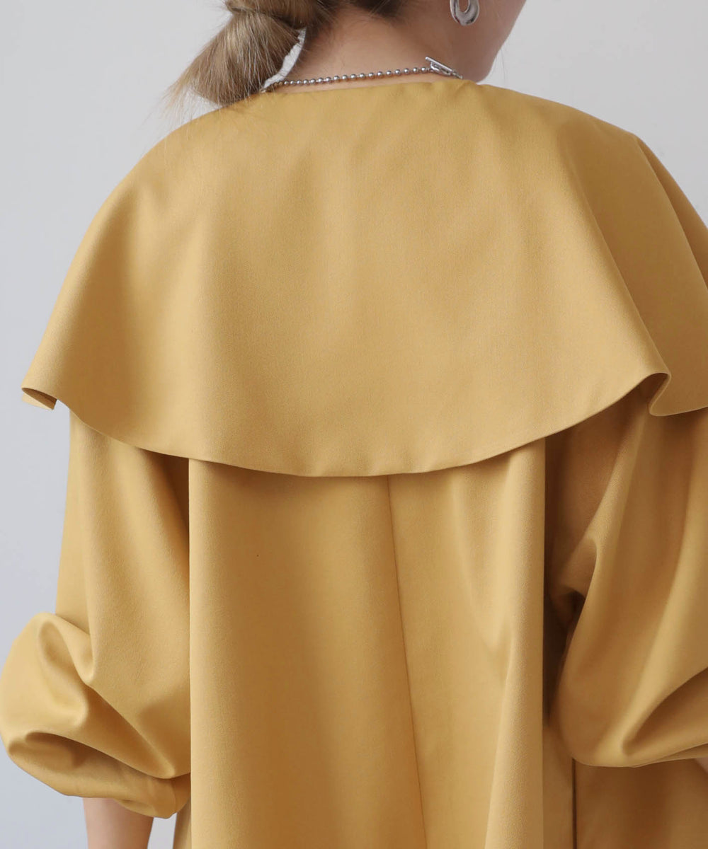 BIG COLLAR RUFFLED SHORT COAT