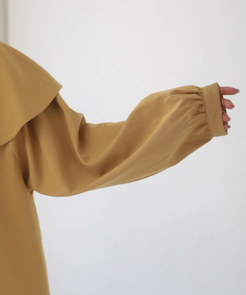 BIG COLLAR RUFFLED SHORT COAT