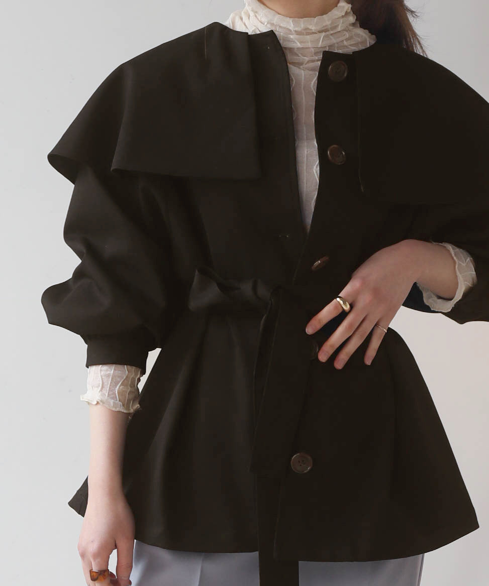 BIG COLLAR RUFFLED SHORT COAT
