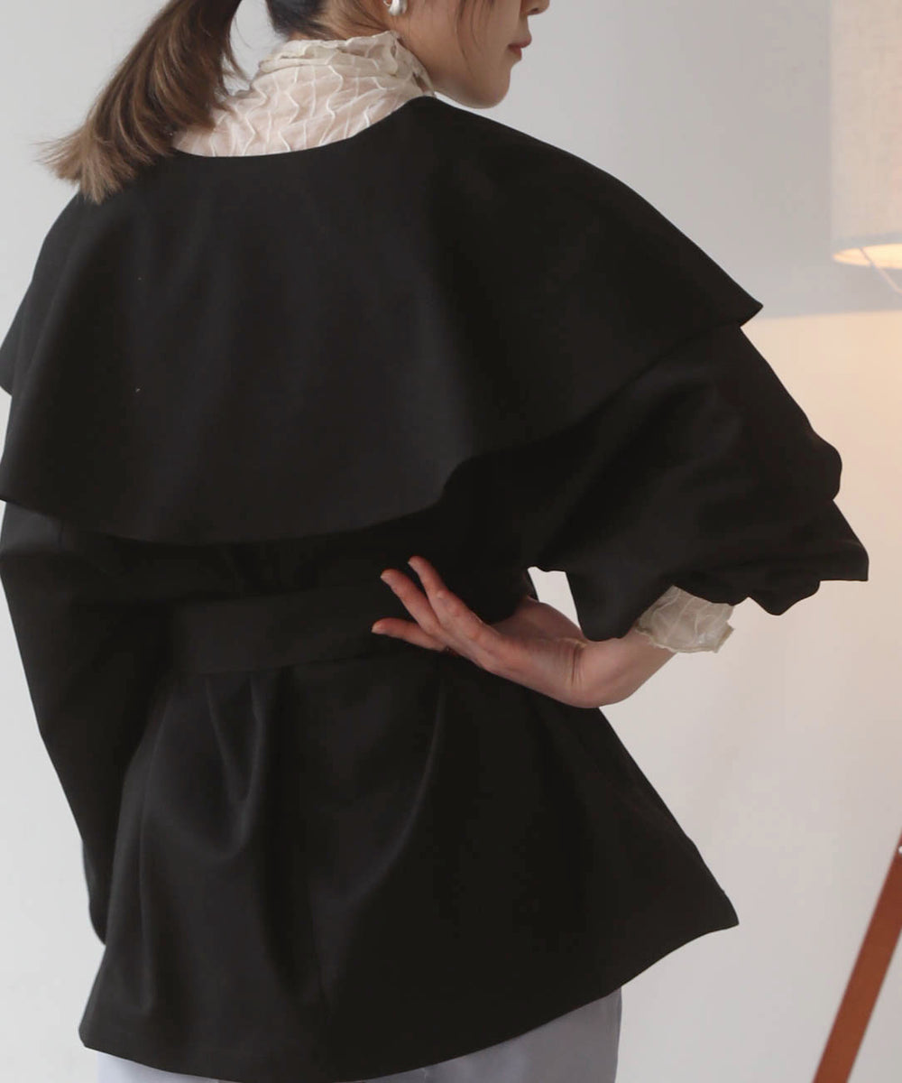 BIG COLLAR RUFFLED SHORT COAT