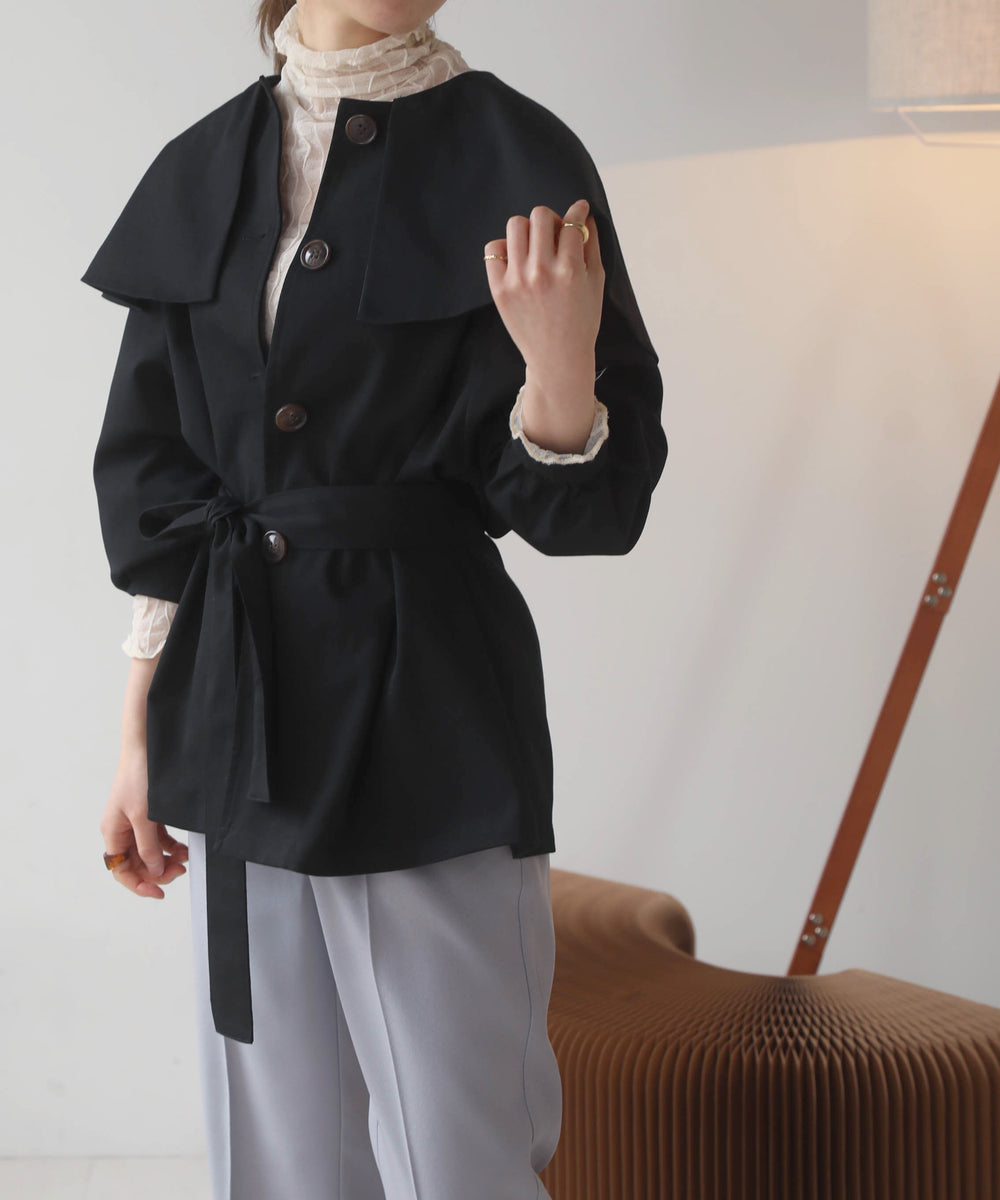 BIG COLLAR RUFFLED SHORT COAT
