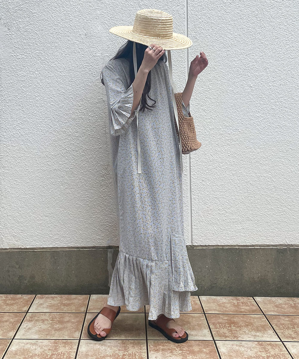 ASYMMETRIC HEM PLEATED ONEPIECE