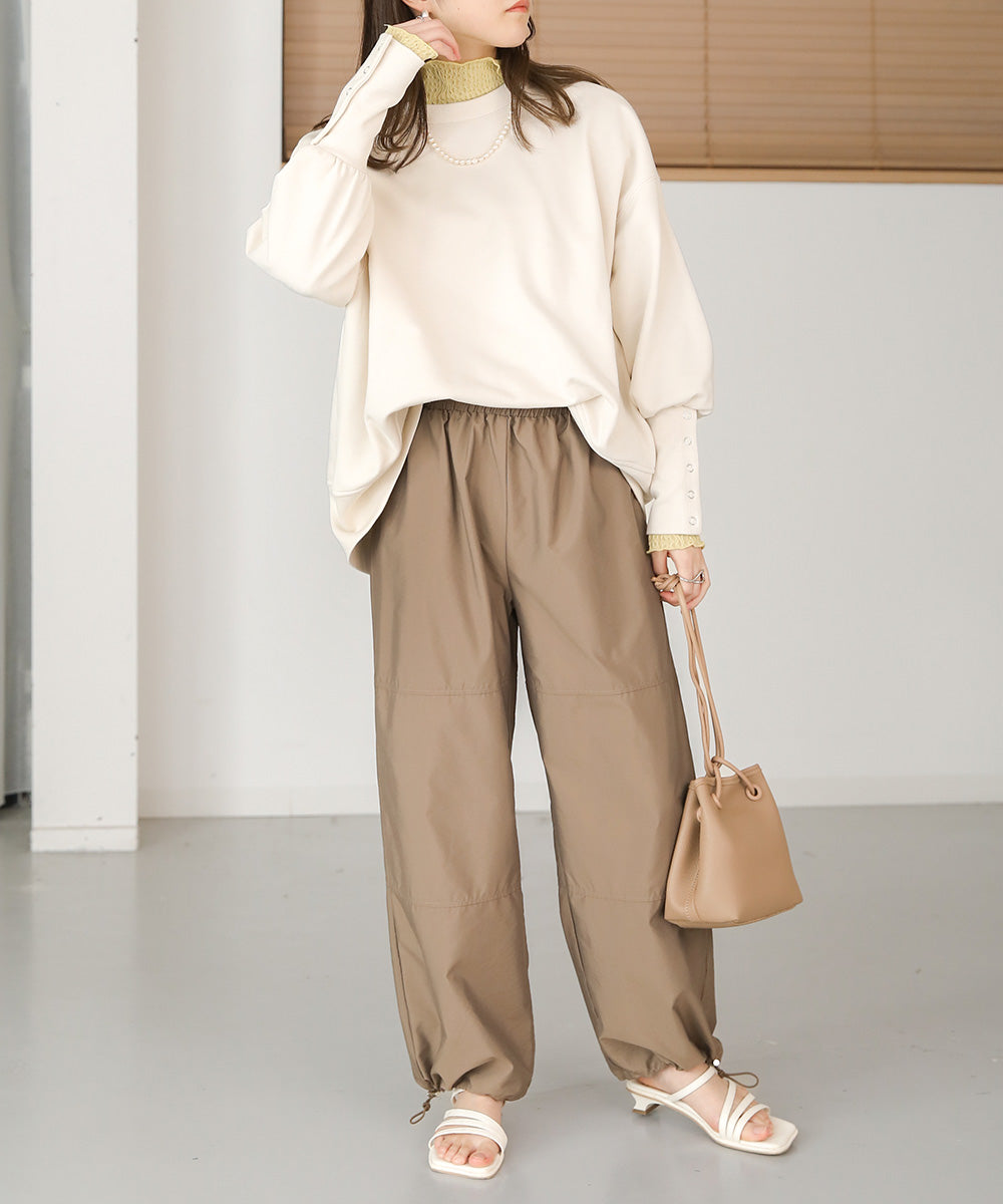 BACK OPEN SWEAT TOP