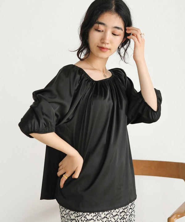 SATIN GATHERED BLOUSE