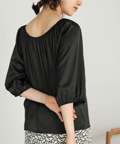 SATIN GATHERED BLOUSE