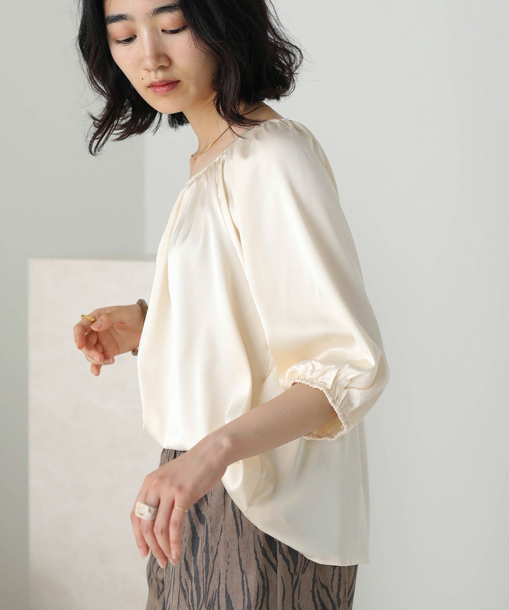 SATIN GATHERED BLOUSE