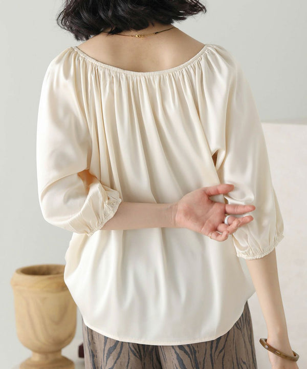 SATIN GATHERED BLOUSE