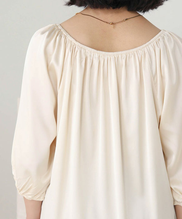 SATIN GATHERED BLOUSE