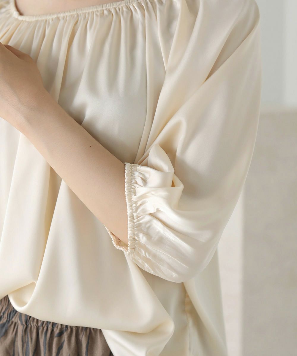 SATIN GATHERED BLOUSE