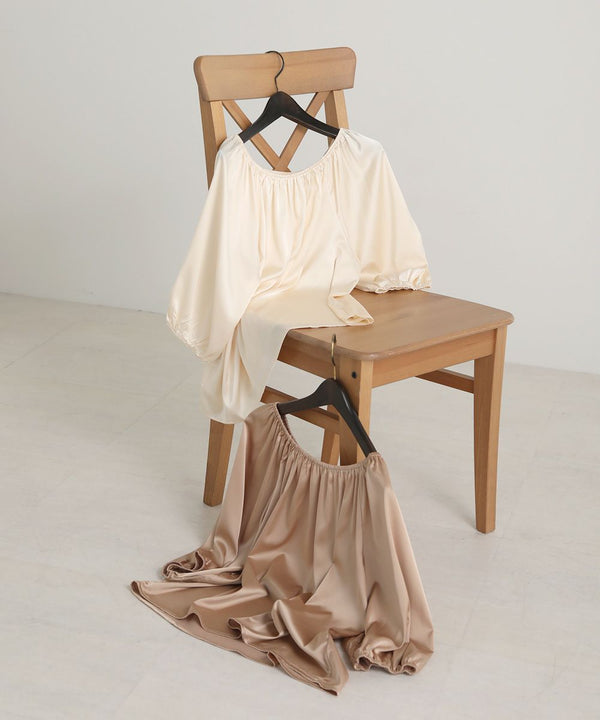 SATIN GATHERED BLOUSE