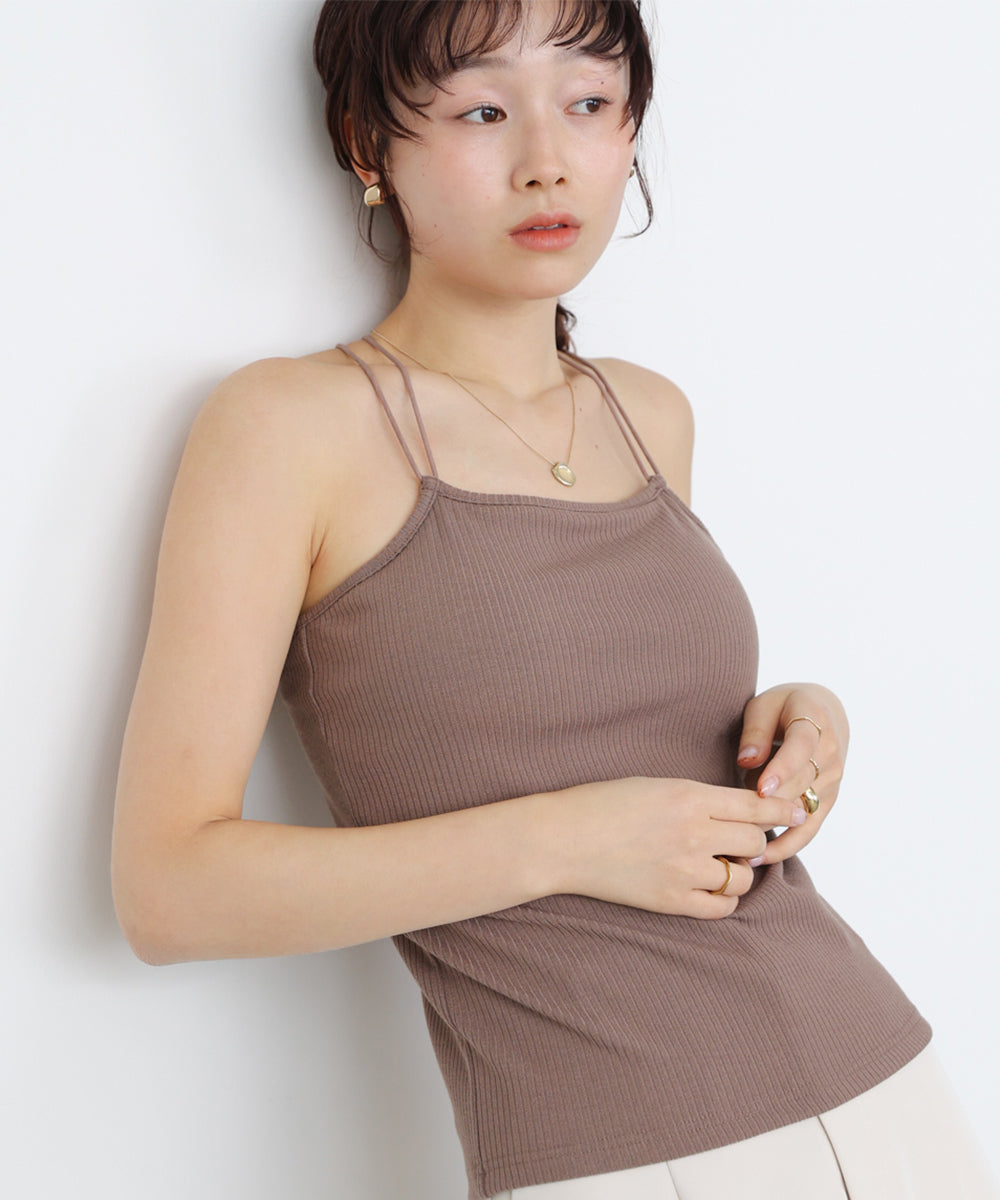 カップ付きバックストラップキャミ