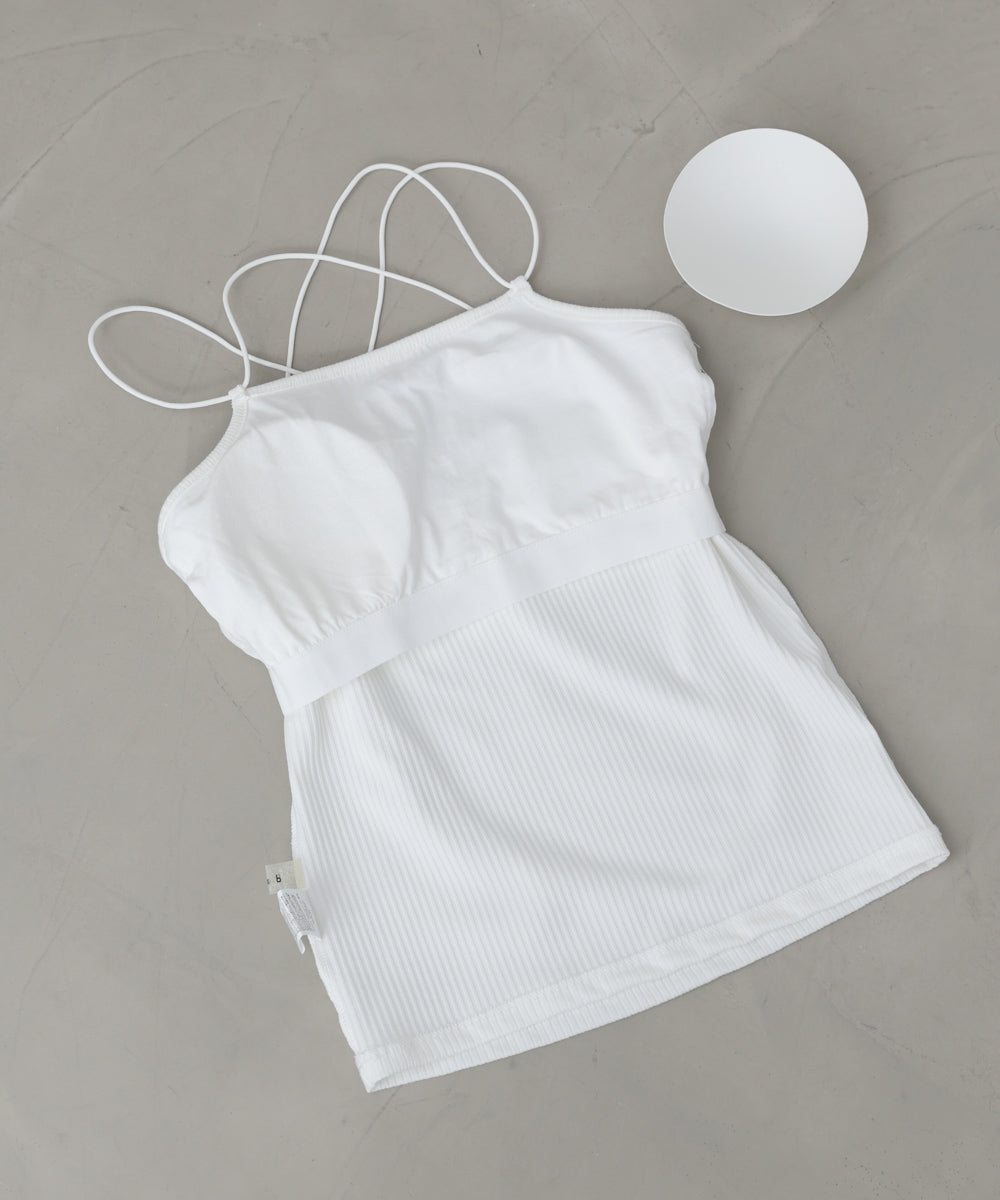 カップ付きバックストラップキャミ