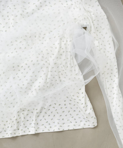 チュールレイヤードトップス