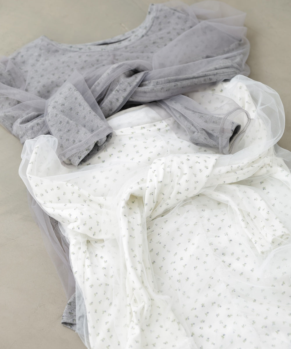 チュールレイヤードトップス