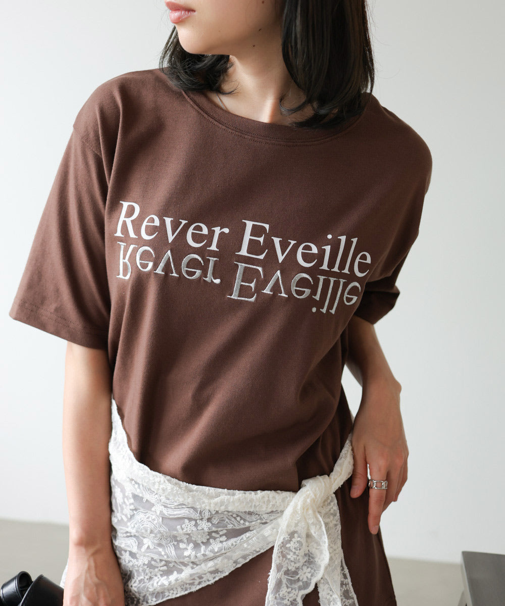 ロゴプリント刺しゅうＴシャツ