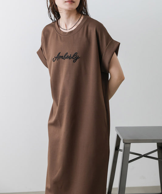 刺しゅうロゴカットワンピース