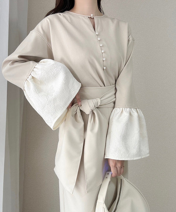 SLEEVE FLARE JACQUARD BLOUSE
