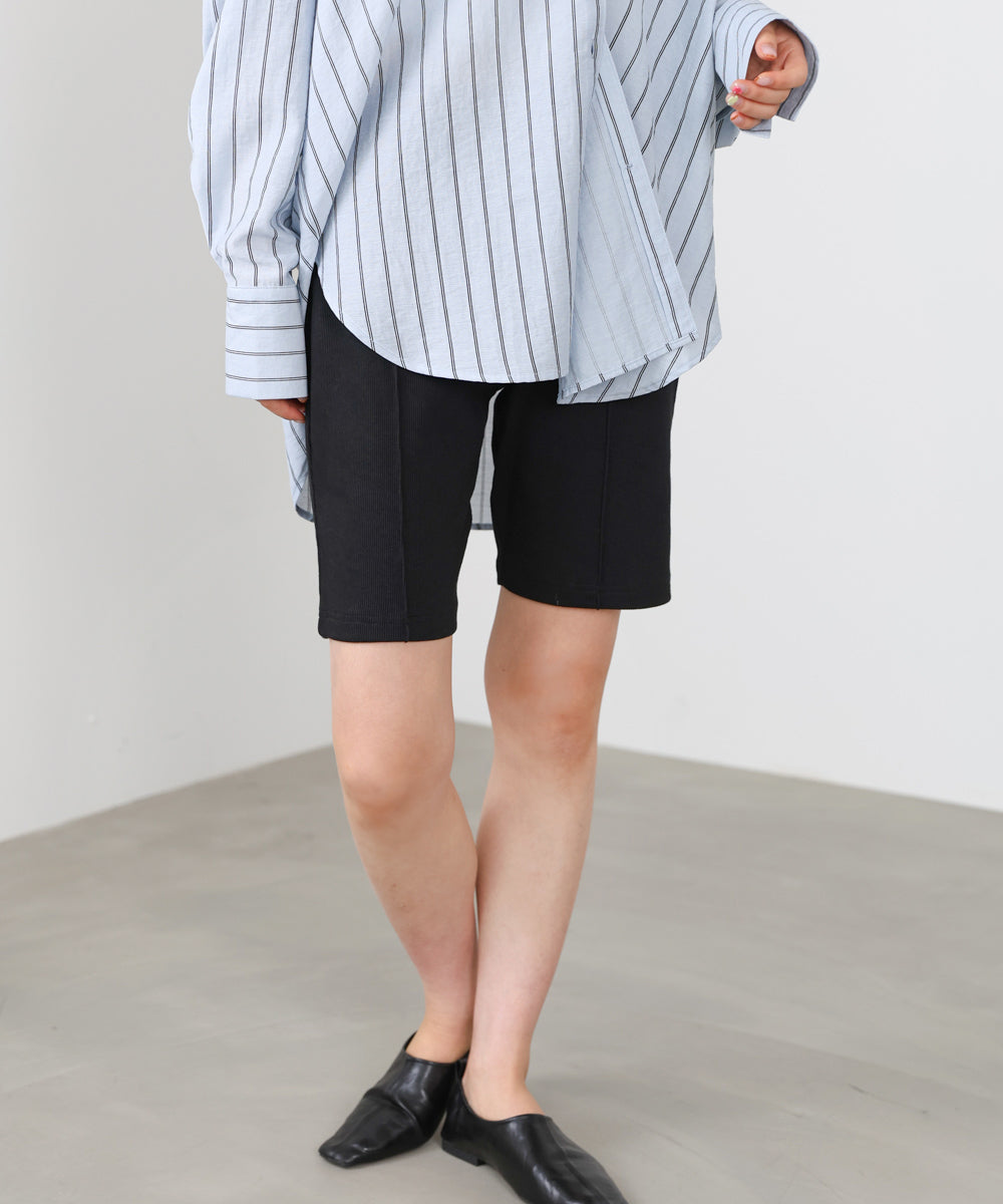 バイカーパンツ