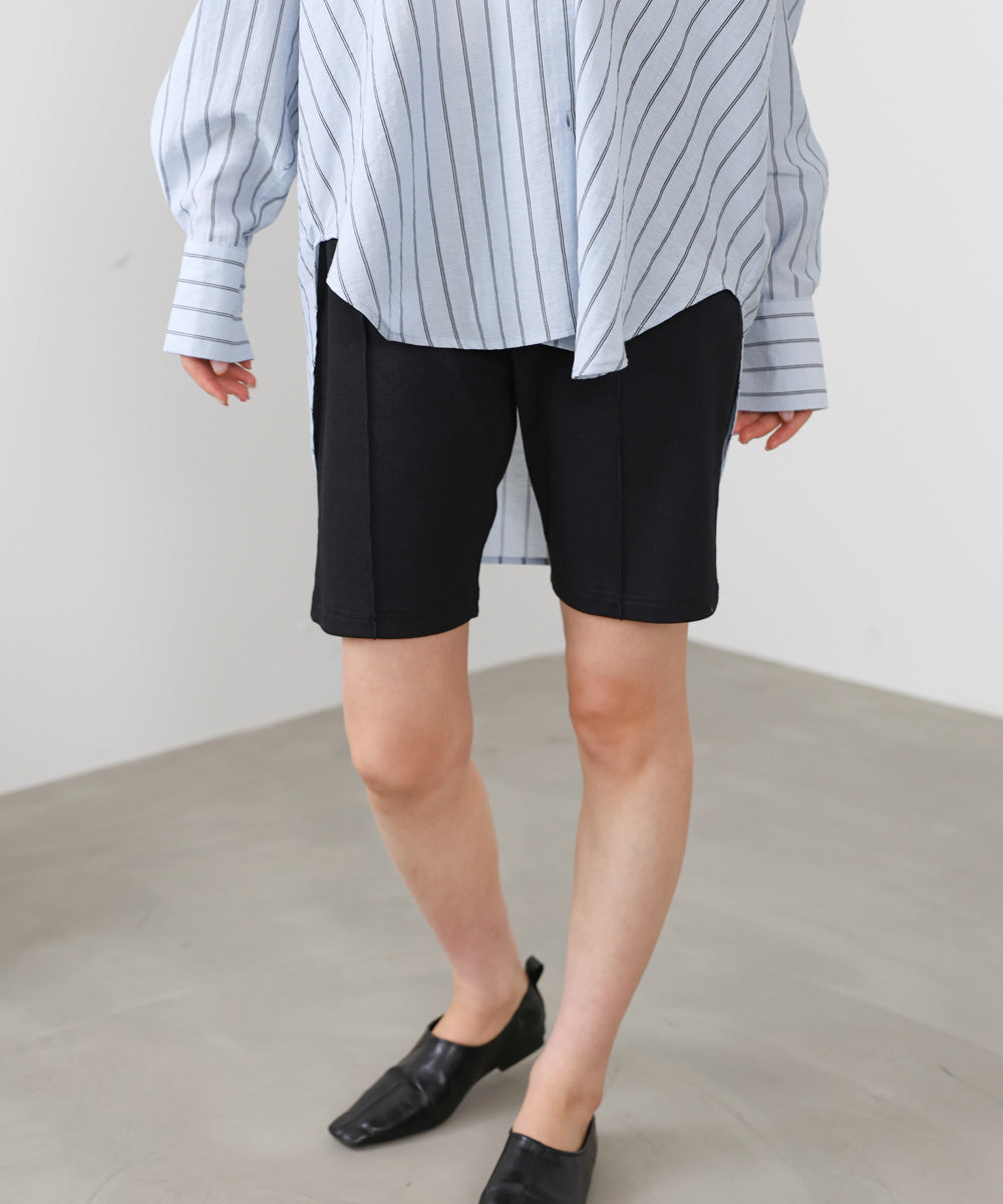 バイカーパンツ