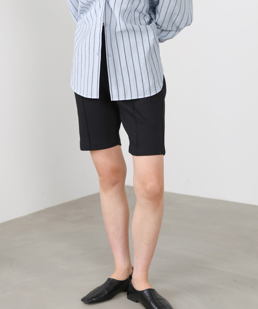 バイカーパンツ