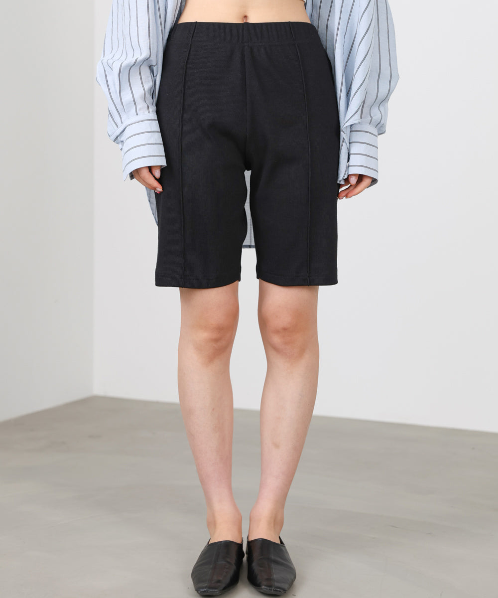 バイカーパンツ