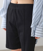 バイカーパンツ