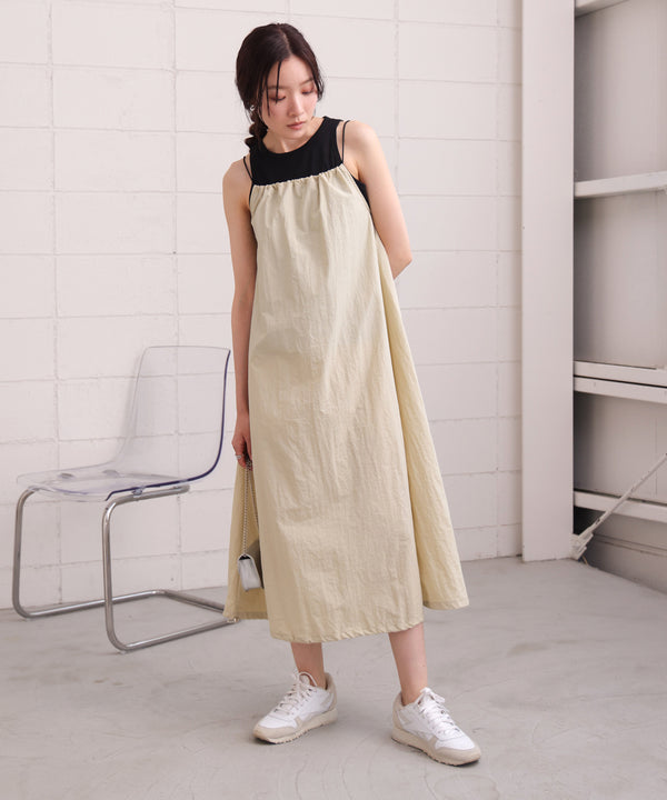 ストラップデザインキャミワンピース